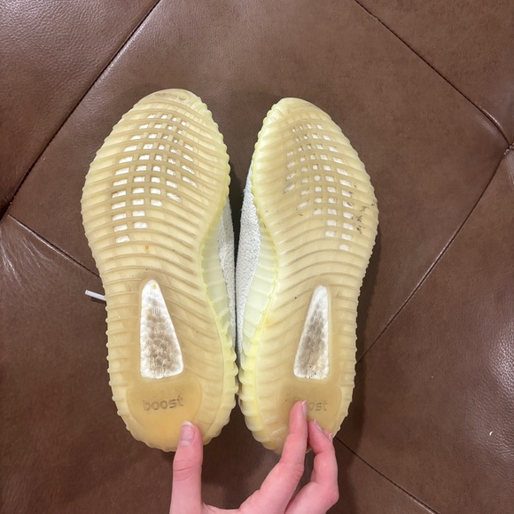 White YEEZYS 350 - Picture 4 of 6
